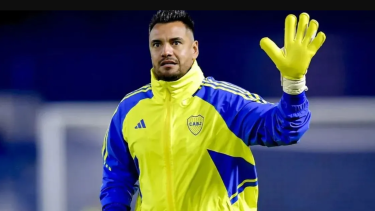 La era de Chiquito Romero en Boca está terminada: bajó el nivel, se peleó con un hincha y llegó Marchesín. (Archivo)