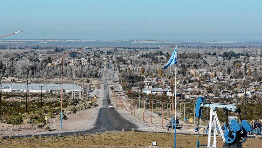 Catriel se declaró en emergencia laboral por 180 días. (Foto archivo: Juan Thomes)
