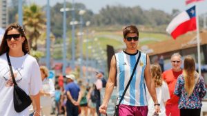 Furor argentino por Chile: más del 50% de los turistas son de Argentina y los precios bajos siguen siendo la clave