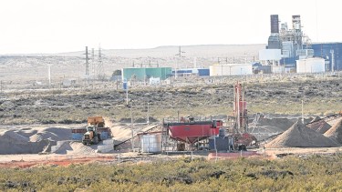 Arenas Locales, la empresa instalada en el segundo parque industrial de Roca. (Foto: Alejandro Carnevale)