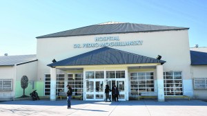 Agresión en el hospital de Cipolletti | Por qué el acusado no quedó detenido: la respuesta de la Justicia