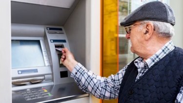 Jubilados y pensionados de Anses. 