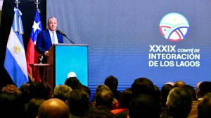 Rolando Figueroa propuso un nuevo tratado energético con Chile, con prioridad en el gas de Vaca Muerta