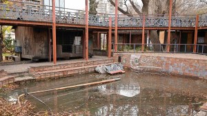 El Paseo de los Artesanos de Neuquén es un sumidero de cloacas