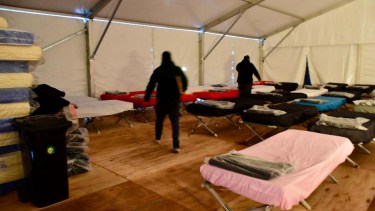 Durante la nevada hubo récord de asistencia al refugio para personas en situación de calle de Neuquén