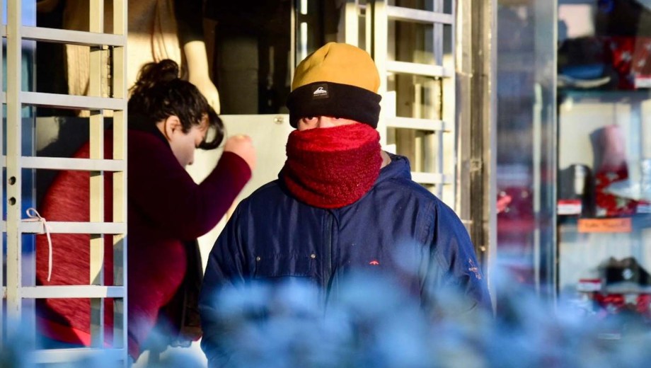 Neuquén amaneció helado este lunes. Foto: Mati Subat