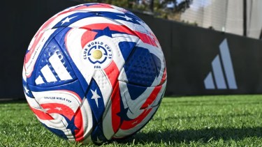 El balón cuenta con tecnología que busca dar una mayor precisión en el Mundial de Clubes.