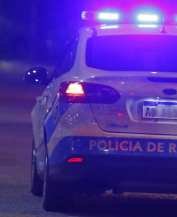 Detuvieron a una mujer en Roca por agredir a sus hijas: tenía pedido de captura por robo agravado