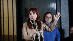 El mercado celebra el revés judicial de Cristina Kirchner, pero los analistas advierten: «Argentina sigue siendo un lugar riesgoso»