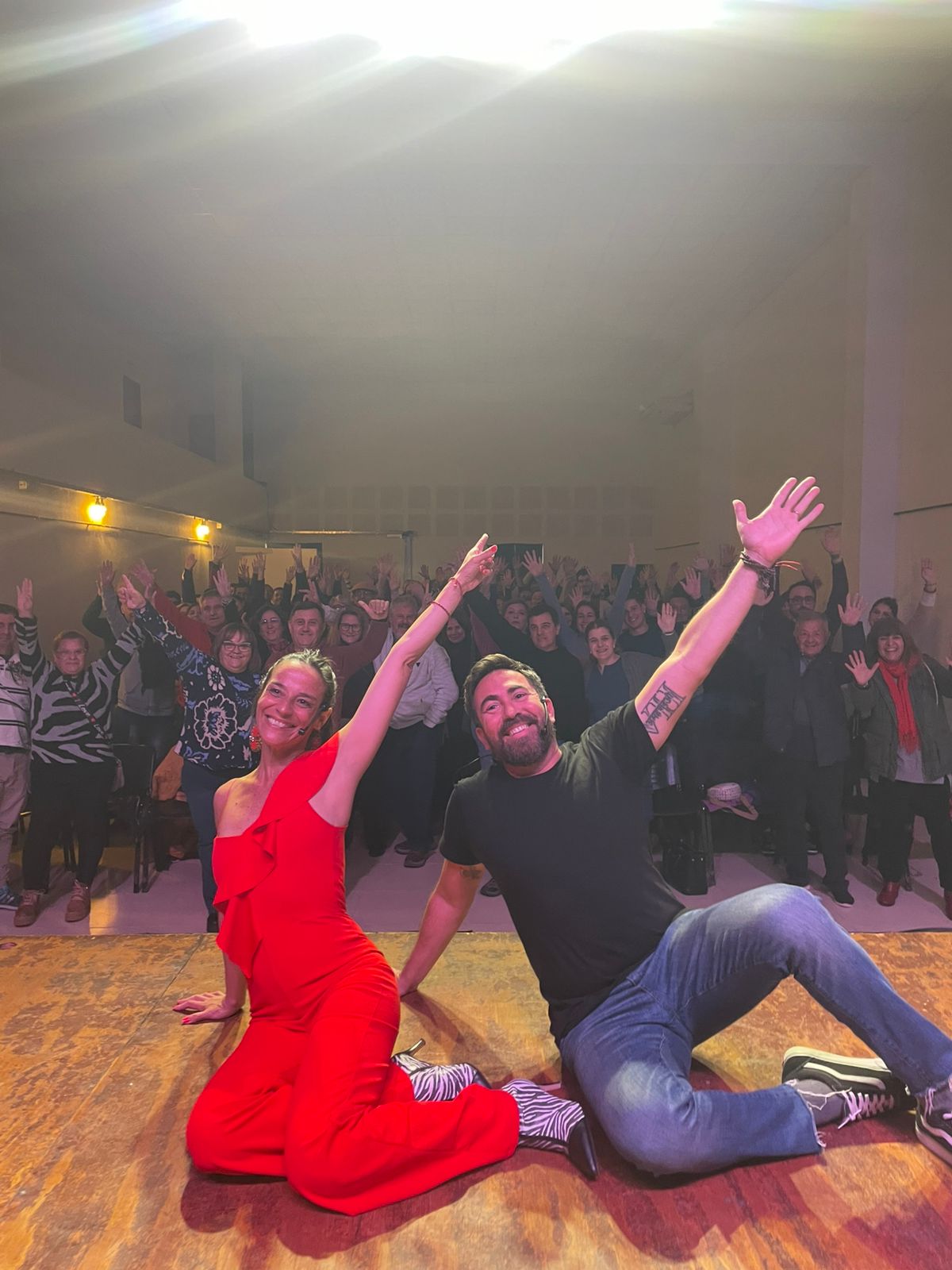 VALE Y BIGOTE EL FENÓMENO DE LAS REDES