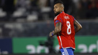 Polémica en la previa: un ex DT de Chile destrozó a Arturo Vidal y aseguró que «ya no está para jugar»