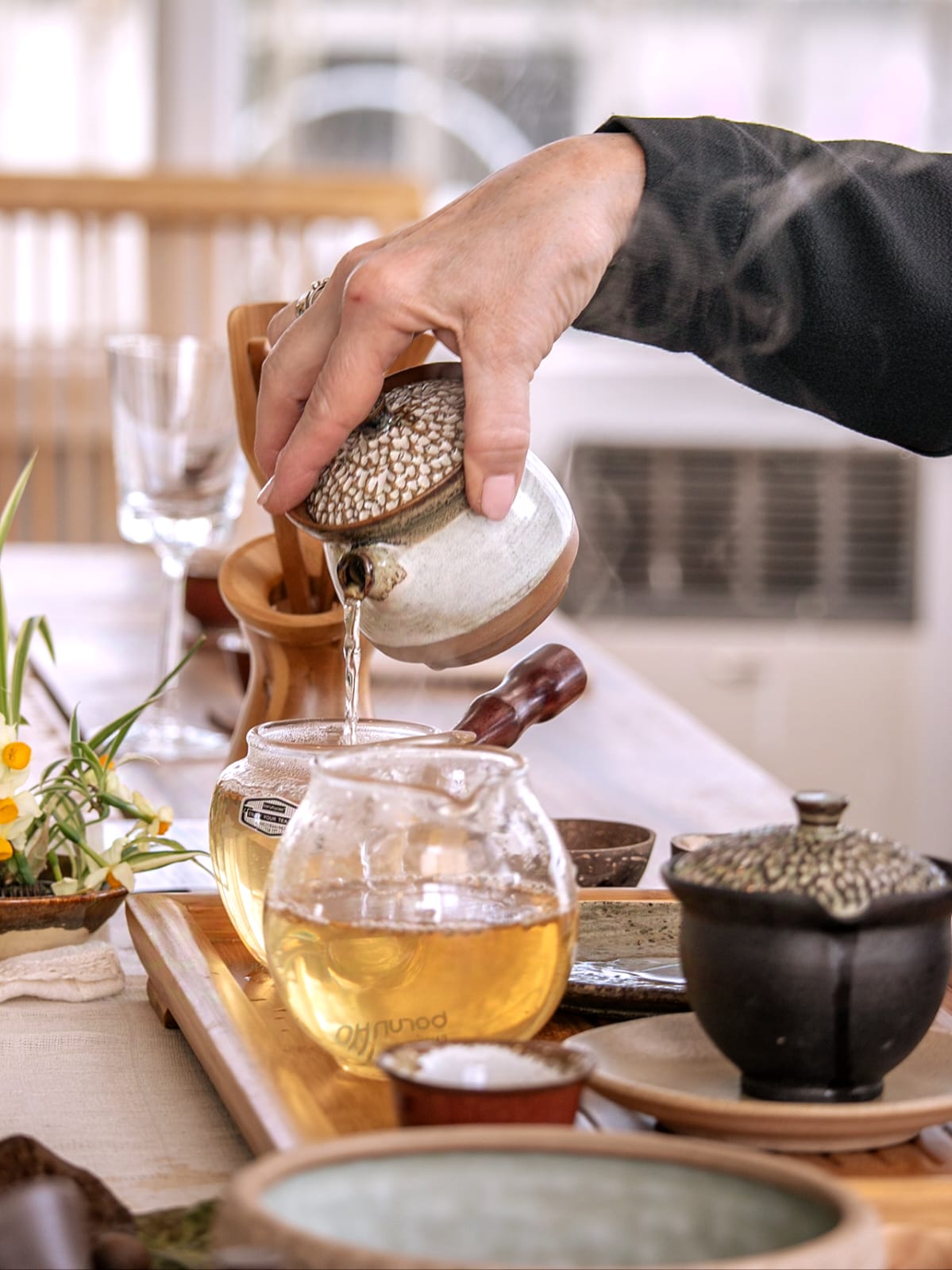 «Blendeando Culturas II, Té y Gastronomía» lleva a Plottier lo mejor del té artesanal del país