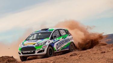 La Clase A6 es la división más numerosa de la Vuelta de la Manzana. (Gabriel Maripil, Locos X el rally)