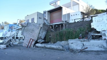 Parte de las viviendas de Villa Faro colapsaron tras la fuerte sudestada. Foto: gentileza.
