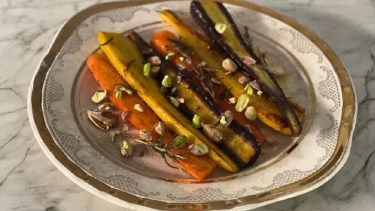 Ensalada tibia, un plato otoñal que se prepara en pocos minutos