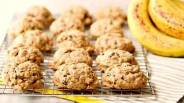 Cookies de banana y coco: receta fácil y saludable sin harina