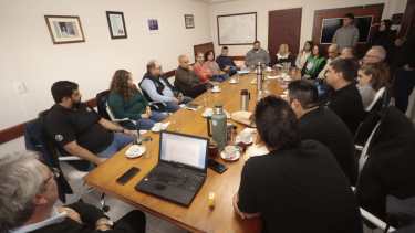 Los ocho gremios estatales participaron en la reunión del Consejo, bajo la conducción del subsecretario de Trabajo, Fabio de Abajo. Foto: Pablo Leguizamon