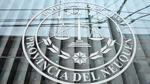 Quiso dejar de pagar la cuota alimentaria porque su hija cumplió 21, pero la Justicia de Neuquén se lo negó