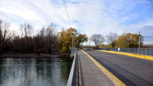 Mapa: dónde estará el nuevo puente peatonal del Paseo de la Costa en Neuquén