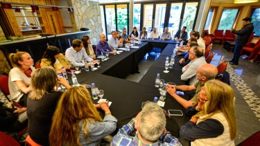 El encuentro de enero donde se firmó el primer acuerdo de La Neuquinidad. Foto: gentileza.