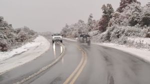 Alerta por nieve y viento en Neuquén y Río Negro: cuáles son las zonas afectadas y los peores horarios