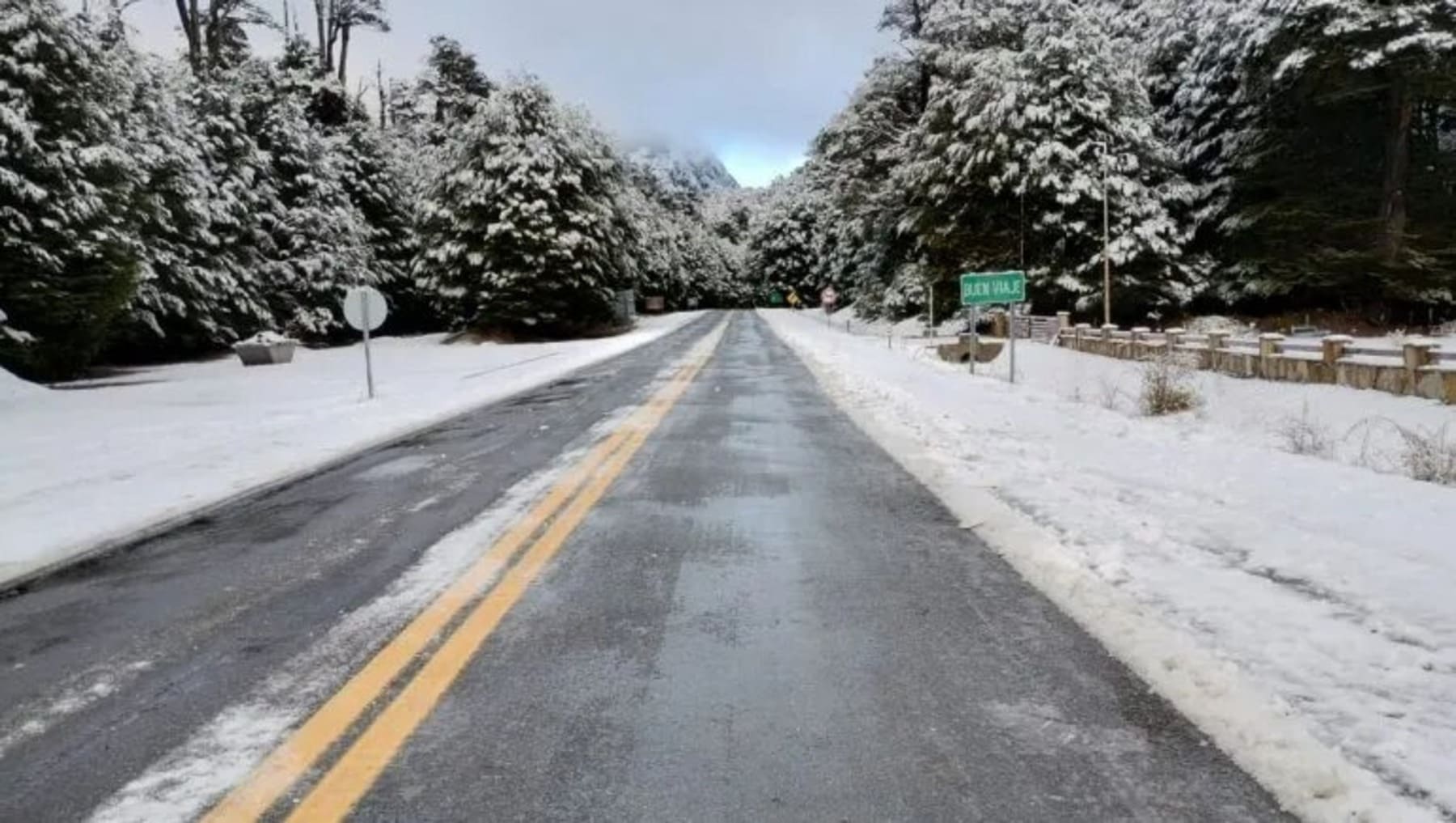 Estado de rutas en cordillera: nieve en Neuquén y Río Negro