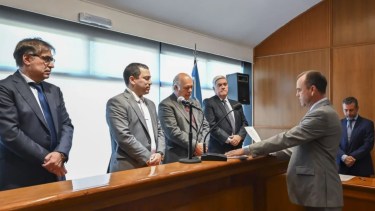 Chubut: de camionetas de alta gama y aumentos secretos