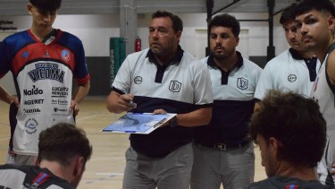 Guillermo Bogliacino seguirá como entrenador de Deportivo Viedma. (Foto: Prensa Deportivo Viedma)