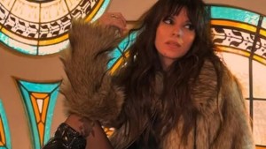 Separada de Nico Vázquez, Gimena Accardi voló a España y sorprendió con un emotivo mensaje a Erreway