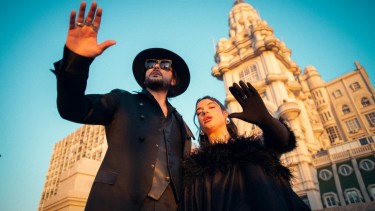 Beto Cuevas junto a Luz Gaggi