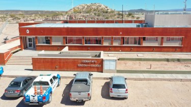El funcionario de Rincón de los Sauces se presentó tras ser buscado por la Policía: lo investigan por lesiones