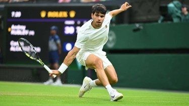 Alcaraz le ganó a Fritz y se metió en la final de Wimbledon por tercera vez seguida