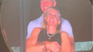 Infidelidad en el show de Coldplay: revelaron que el comunicado de Andy Byron es falso