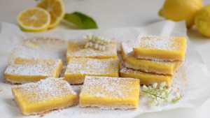 Cómo hacer cuadraditos de limón livianos y saludables que no llevan azúcar, ni harina 