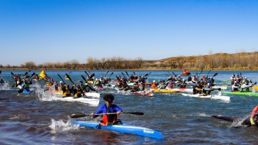 El Limay en modo aventura: se viene la 9ª edición de la Regata Frío Extremo en Plottier