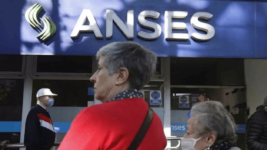 Jubilados y pensionados de Anses. 