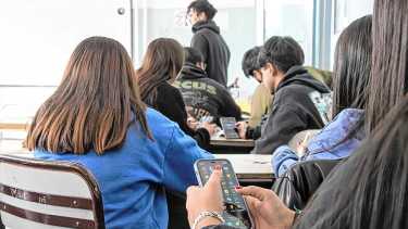 Democracia y diseños curriculares