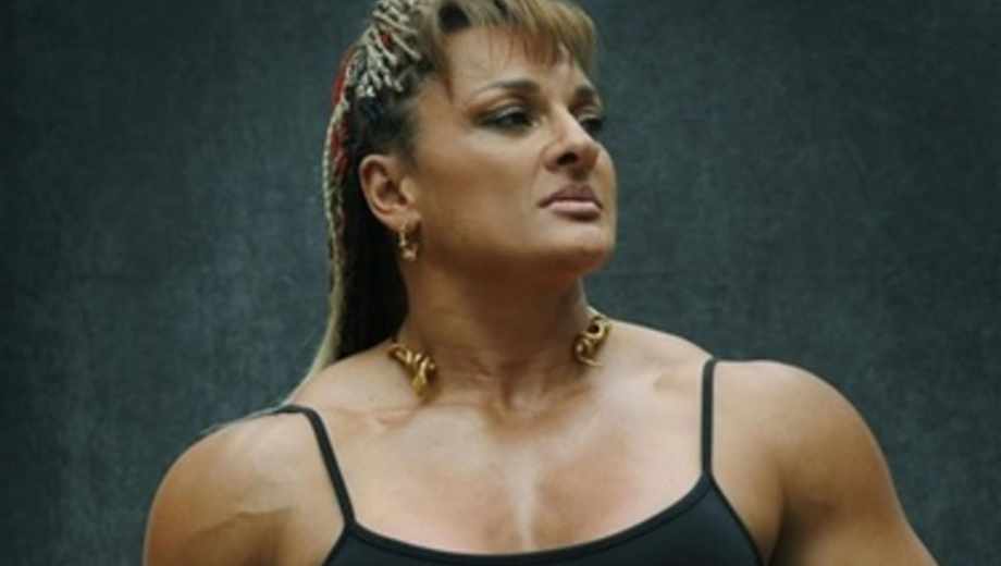 Alejandra "Locomotora" Oliveras.-