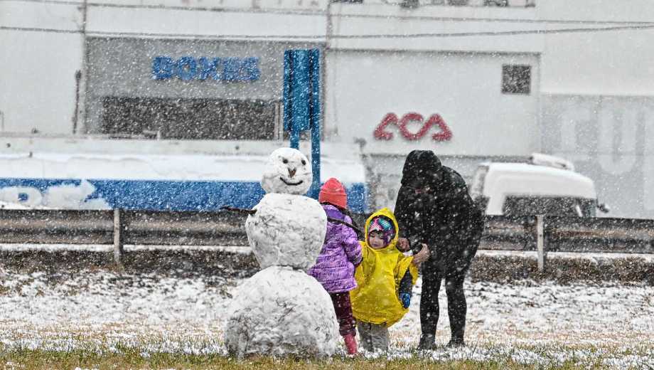 Lluvia intensa y nieve en Neuquén y Río Negro. Foto: Andrés Maripe.