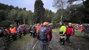 Carlos, el cuidador de la casa de Máxima en La Angostura: «Te hundís», así es la remota zona de Chile donde lo buscan