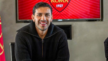 Leandro Paredes viajó a Roma para finalizar su vínculo.