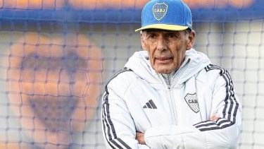 Miguel Russo podría sufrir una nueva baja en la defensa de Boca.