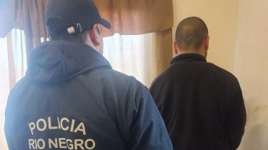 La Subcomisaría 80° intervino rápidamente tras la denuncia de la víctima y logró detener al acusado en la vía pública.
