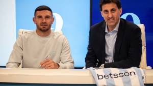 Maravilla Martínez rompió el silencio tras renovar en Racing y se refirió a Gallardo: «Se habló mucho»