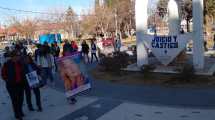 Imagen de La mamá de Luciana Muñoz se suma a la ronda de las Madres de Plaza de Mayo en Neuquén
