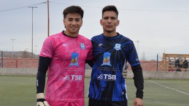 Exequiel Lara fue el arquero y Braian Stivel se puso la "9". (Foto: Gentileza Vanina Campos - El Valle Futbolero)