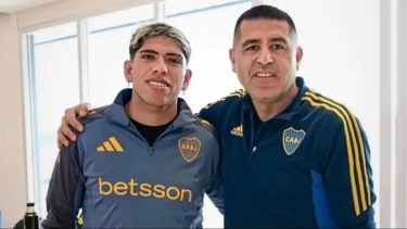 Un ex Boca apuntó contra Palacios y le marcó la cancha a Riquelme.
