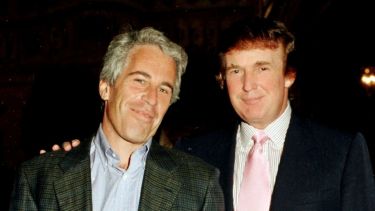 Revelan que Donald Trump fue informado en mayo sobre su aparición en las listas de Jeffrey Esptein