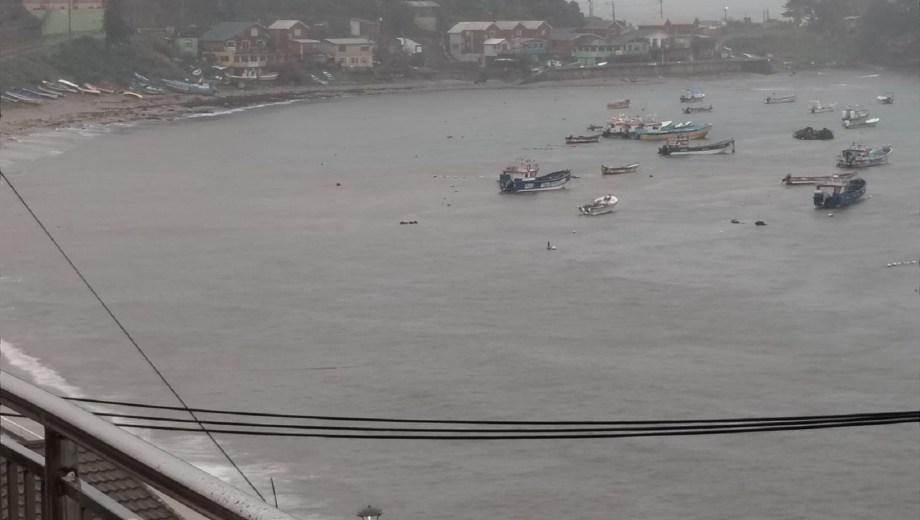Coliumo, bajo cielo gris tras la alerta de tsunami. Foto: gentileza.