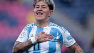 Copa América femenina: la Selección Argentina venció a Perú sobre el final y clasificó a semifinales
